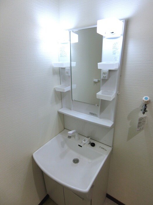 物件内観写真11　(洗面)