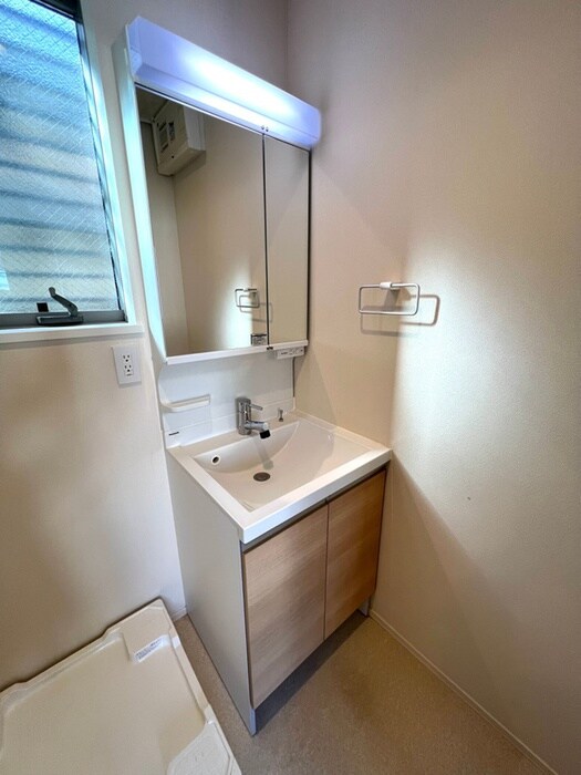 物件内観写真14　(洗面)