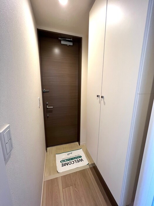 物件内観写真15　(玄関)