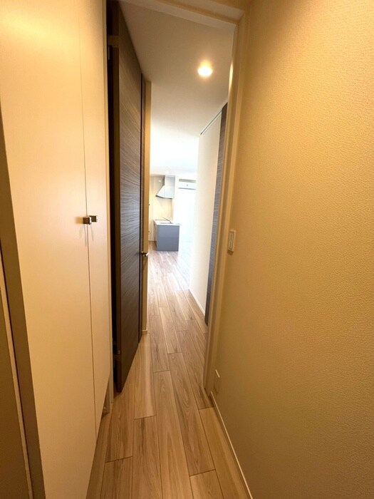 物件内観写真17　(廊下)