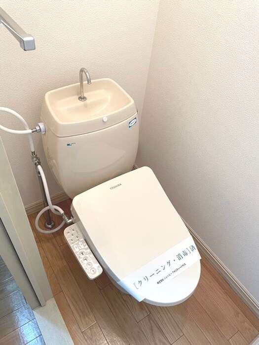 物件内観写真11　(トイレ)