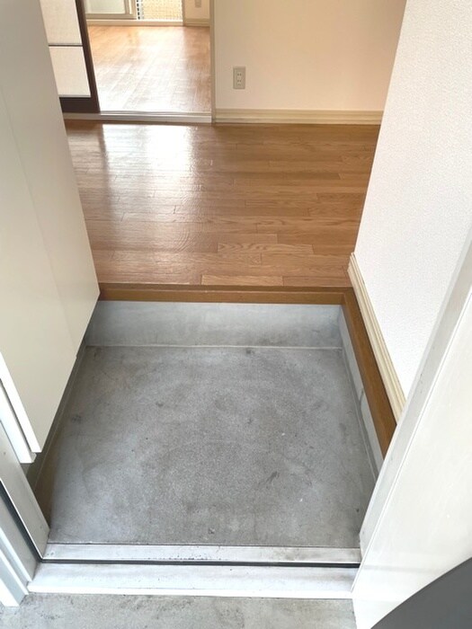 物件内観写真20　(玄関)