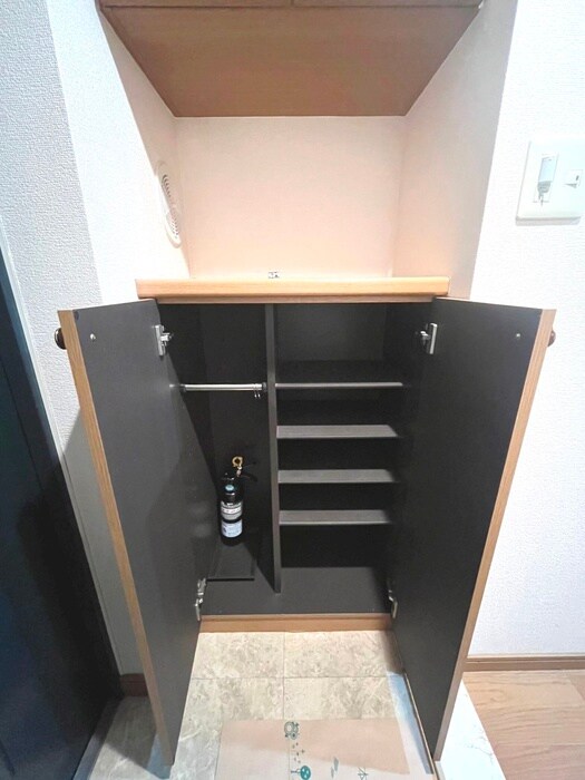 物件内観写真11　(靴箱)