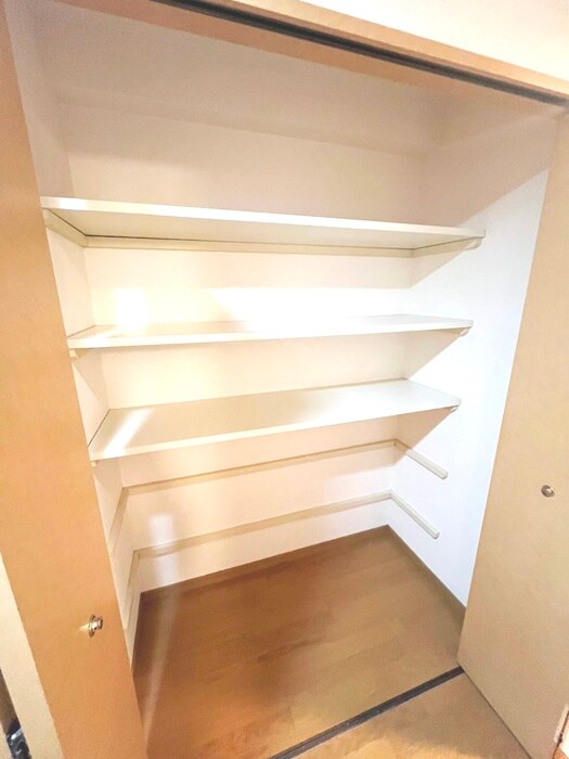 物件内観写真13　(収納)