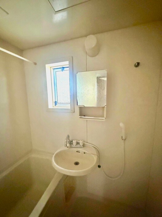 物件内観写真12　(洗面)