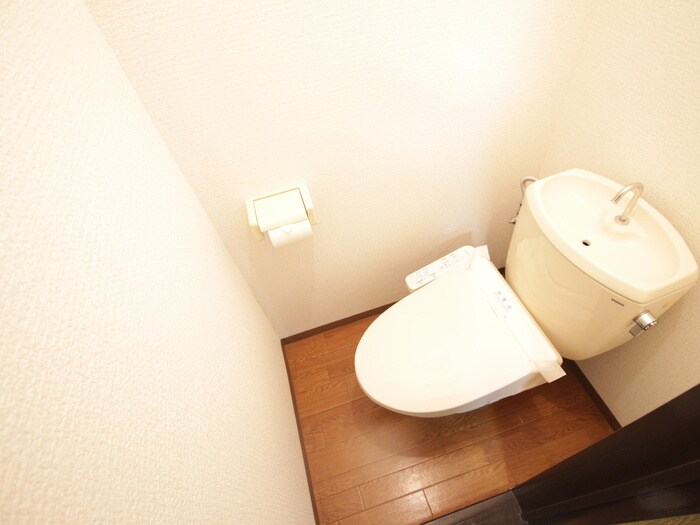 物件内観写真12　(トイレ)