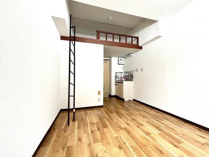 物件内観写真9　(居室)