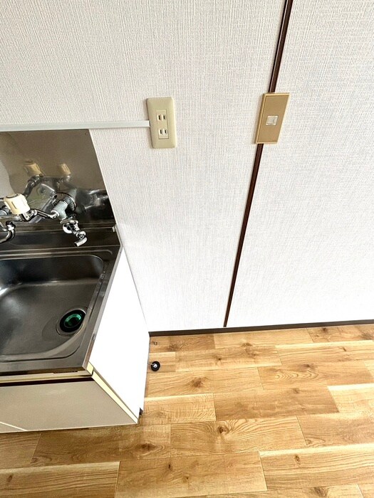 物件内観写真14　(洗濯機置場)