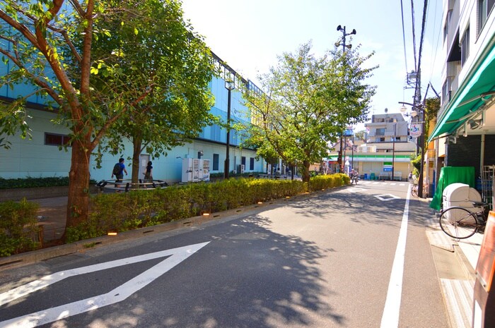 物件外観写真6　(周辺環境)