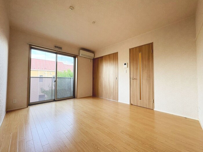 物件内観写真5　(居室)