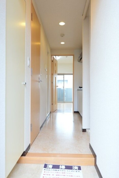 物件内観写真10　(廊下)