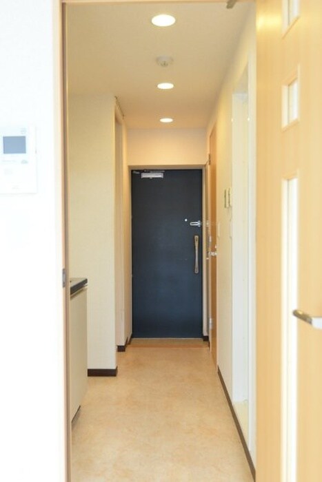 物件内観写真11　(玄関)