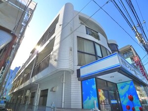 ホワイトヒルズ外観写真