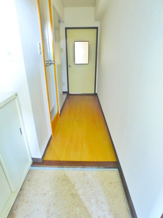 物件内観写真15　(廊下)