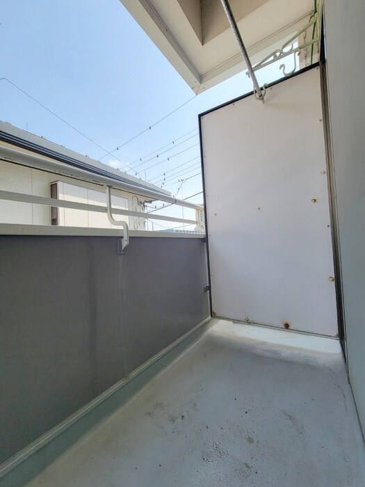 b´CASA幕張Ⅱre-bornのベランダ・バルコニー