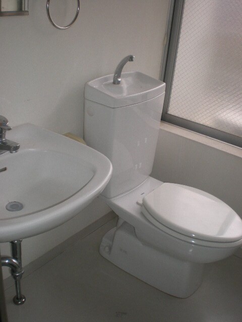 物件内観写真14　(トイレ)