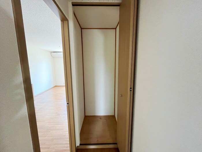 物件内観写真21　(収納)