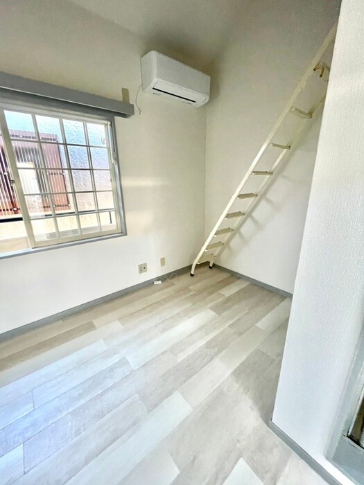 物件内観写真7　(居室)