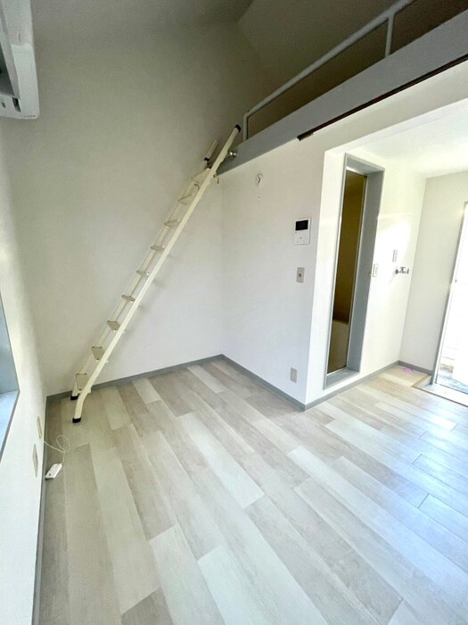 物件内観写真10　(居室)