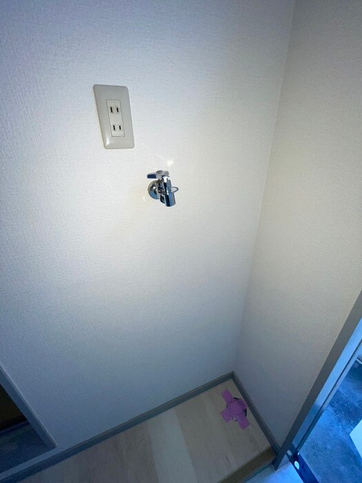 物件内観写真15　(洗濯機置場)