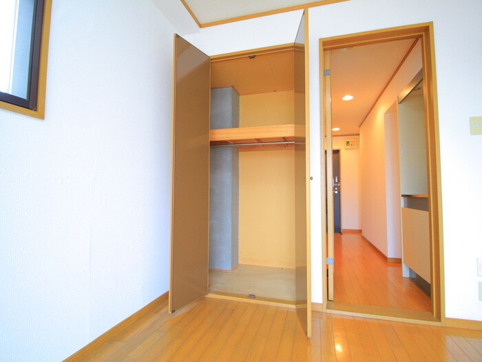 物件内観写真10　(収納)