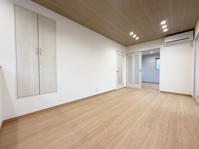 物件内観写真6　(居室)