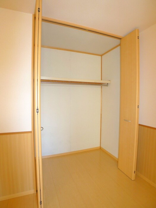物件内観写真16　(収納)