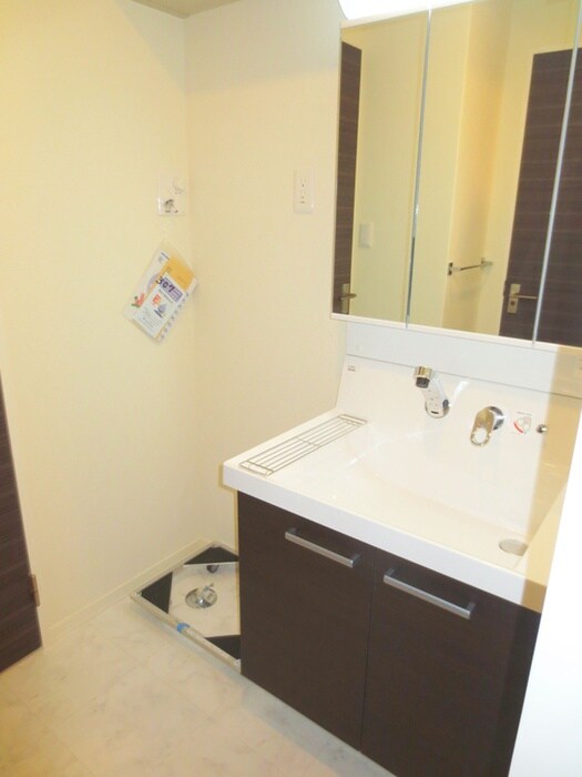 物件内観写真9　(洗面)