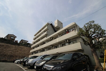 シャンス東寺尾中台１外観写真