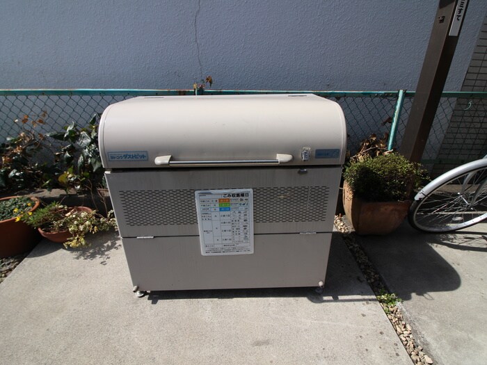 物件外観写真6　(建物設備)