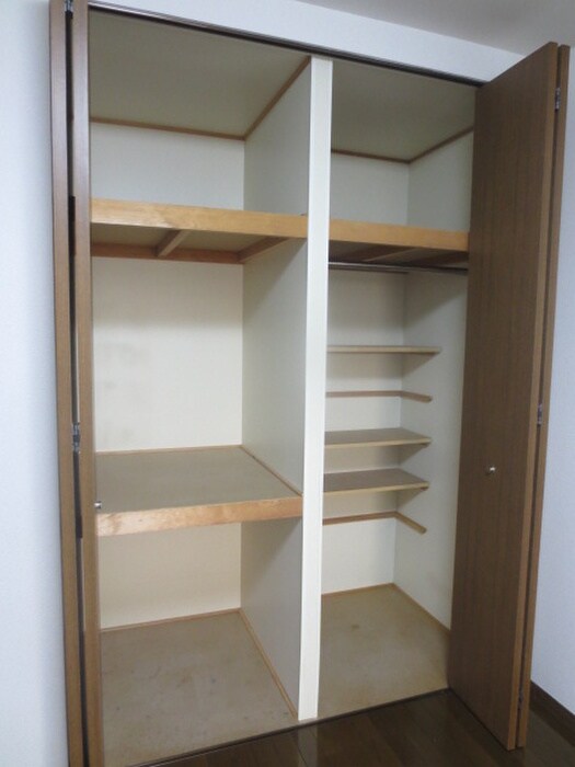 物件内観写真14　(収納)