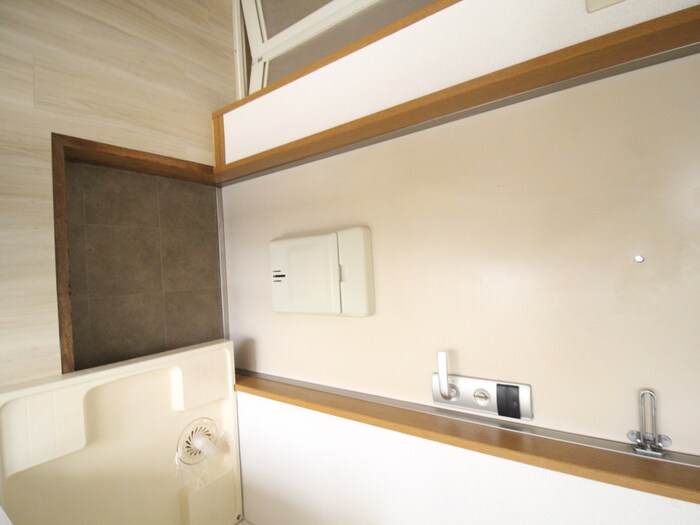 物件内観写真14　(玄関)