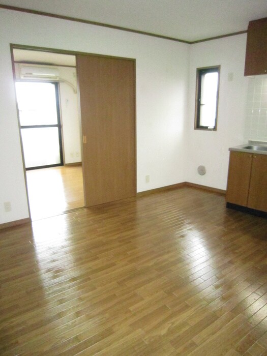 物件内観写真14　(居室)