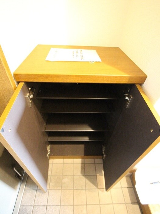 物件内観写真16　(靴箱)