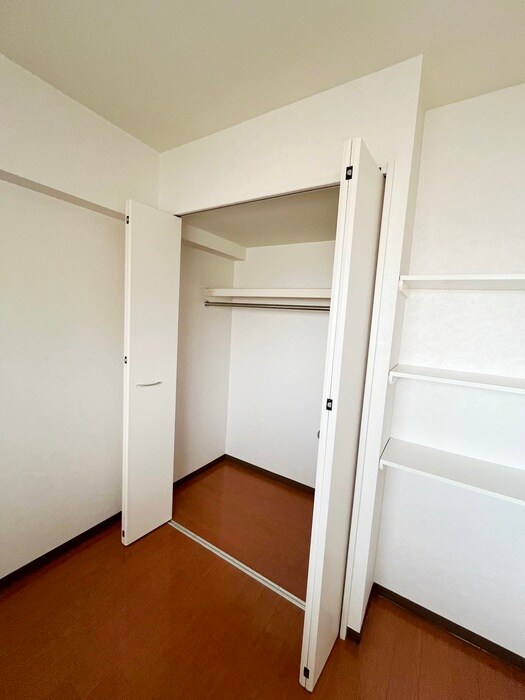 物件内観写真13　(収納)