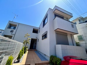 アールスコート大倉山外観写真