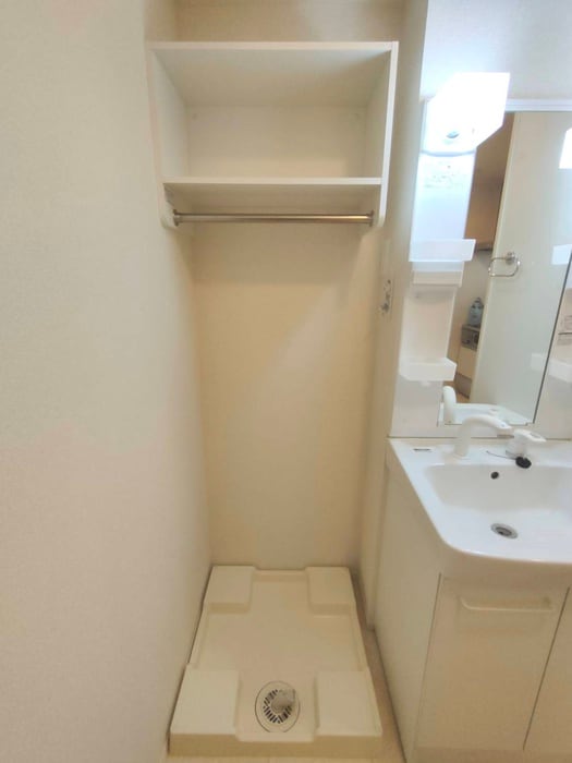 物件内観写真21　(洗濯機置場)