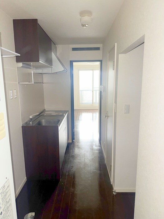 物件内観写真12　(廊下)