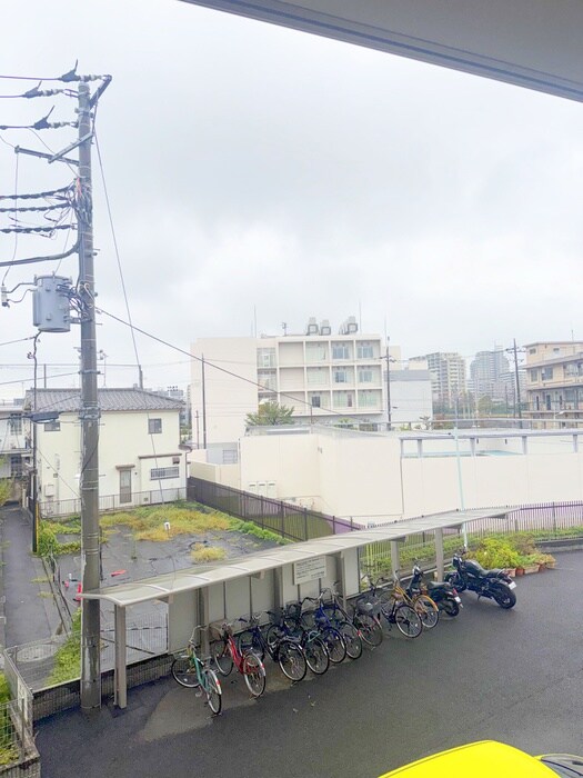 物件内観写真22　(室内からの展望)