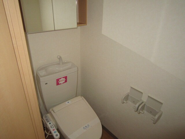 物件内観写真10　(トイレ)
