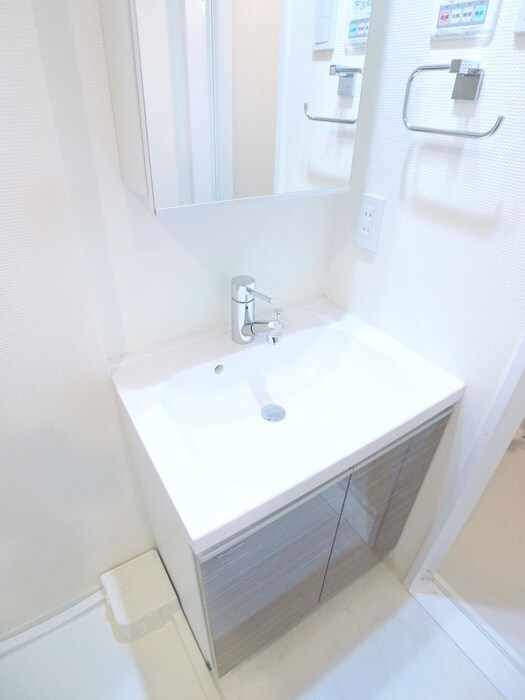 物件内観写真13　(洗面)