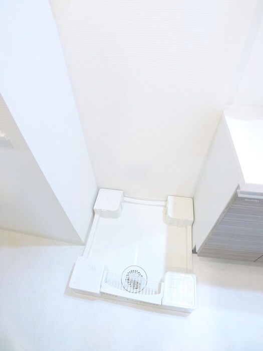 物件内観写真15　(洗濯機置場)