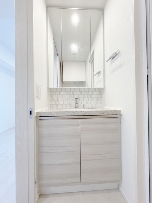 物件内観写真14　(洗面)