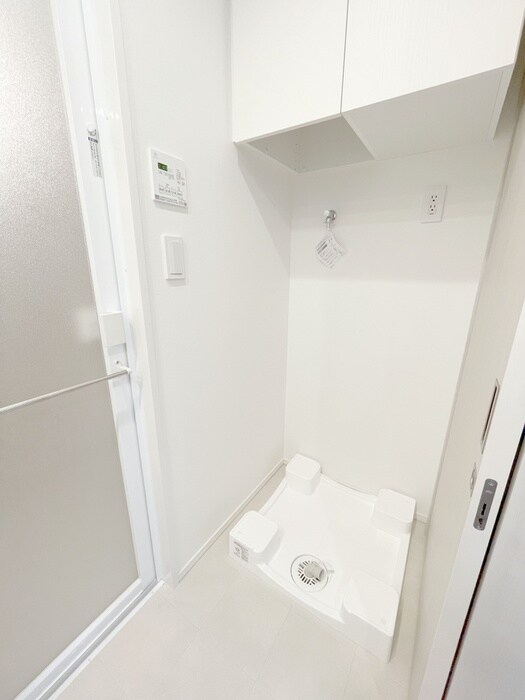 物件内観写真15　(洗濯機置場)