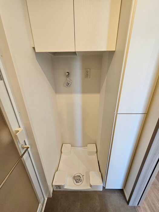 物件内観写真15　(洗濯機置場)