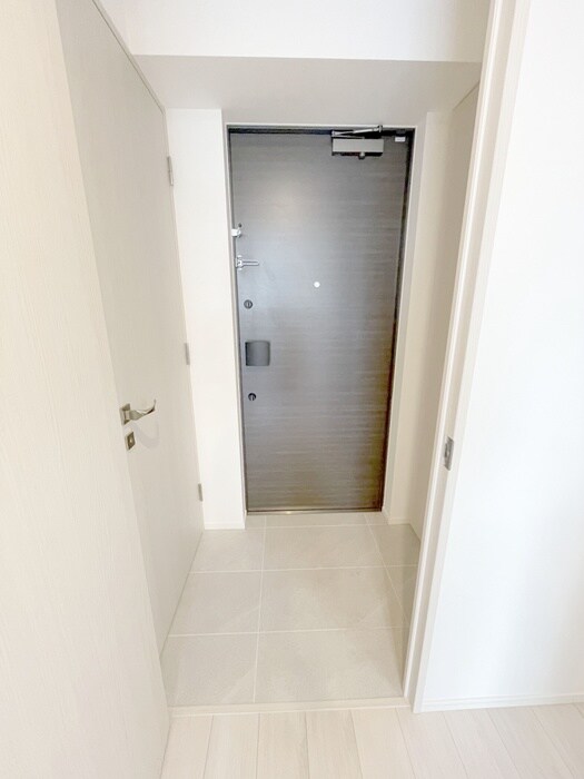 物件内観写真17　(玄関)