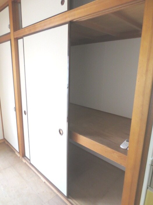 物件内観写真9　(収納)