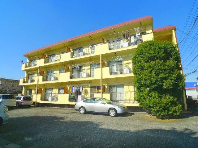 物件外観写真5　(駐車場)