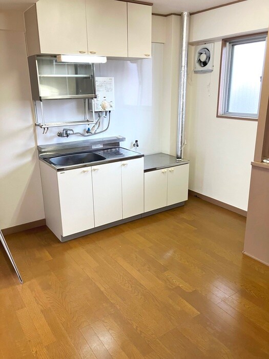 物件内観写真16　(廊下)