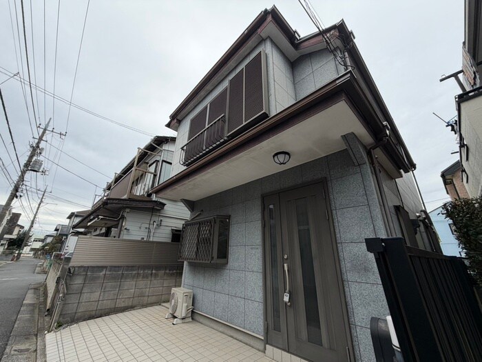 西大泉3丁目貸家の外観写真